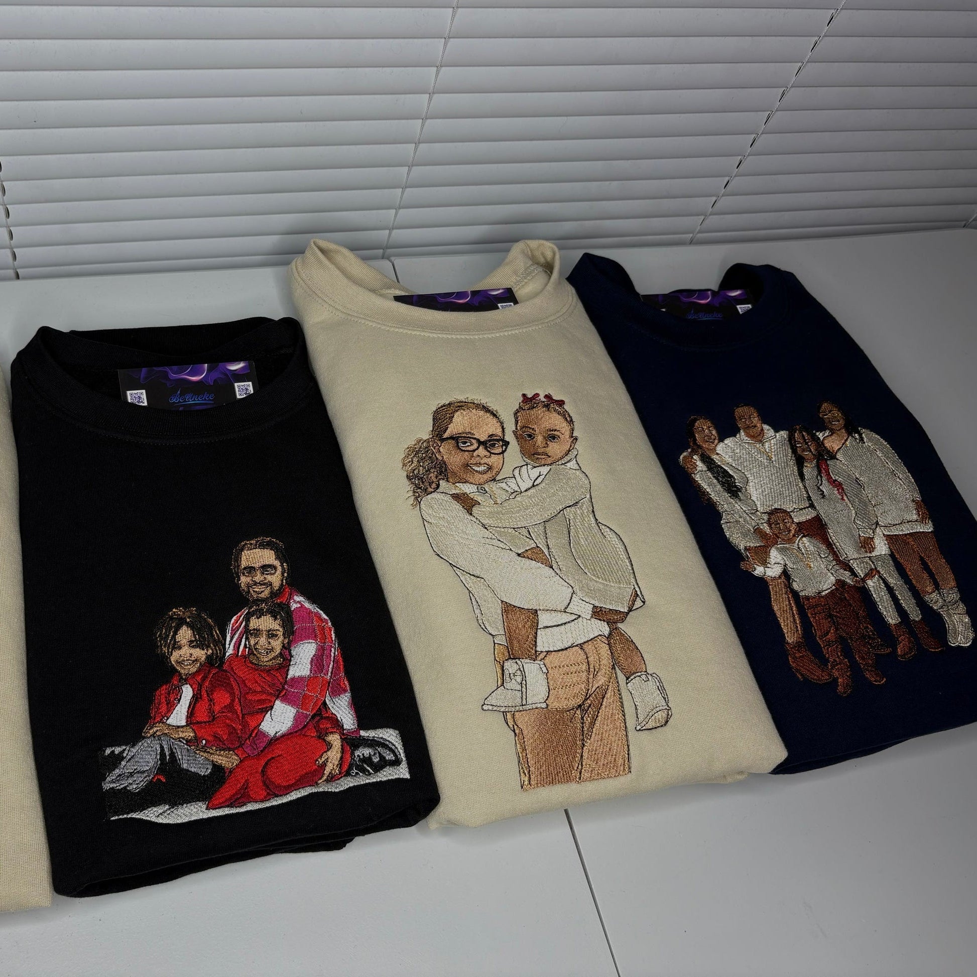 Custom Family Portrait Full Color Embroidered Sweatshirt(with facial details)Best Gifts to Family