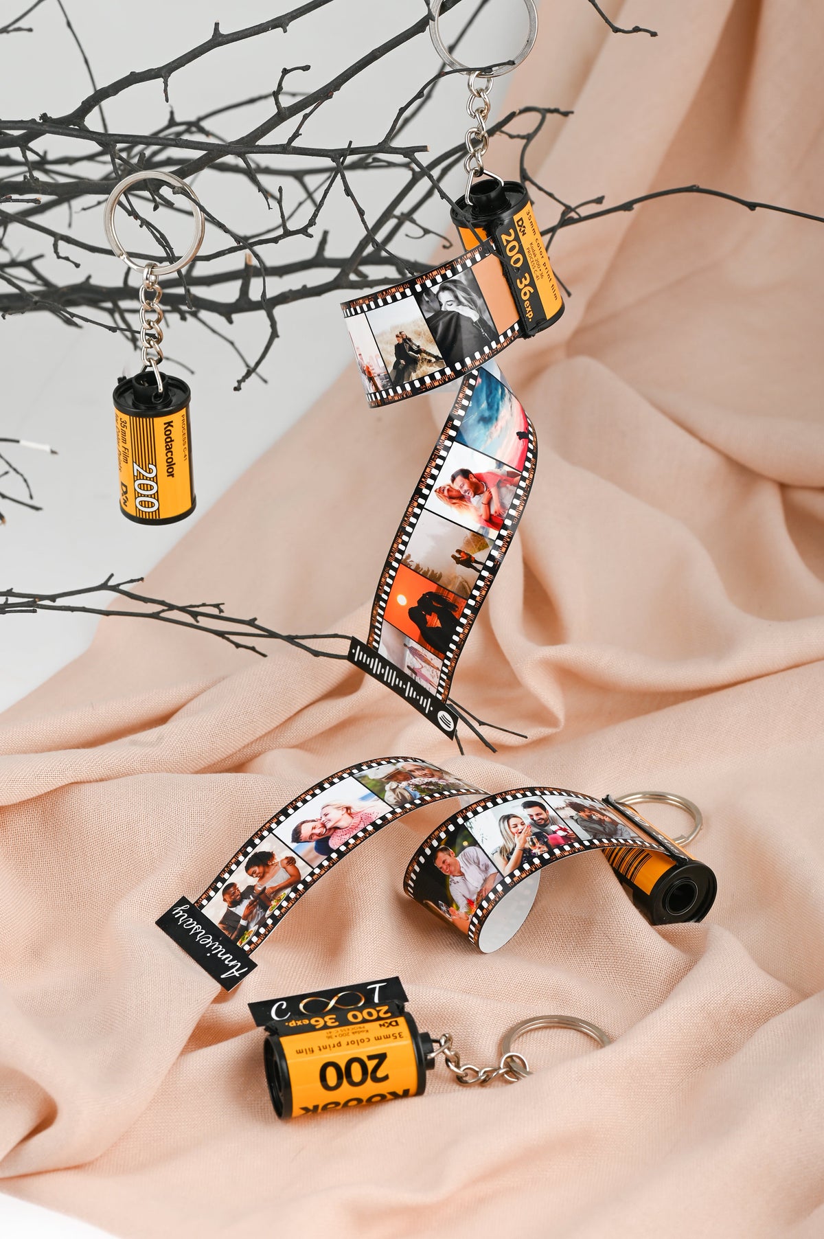 💖Custom Photo Camera Film Roll Keychain Gift Picture Film Roll Keychain for Husband and Wife