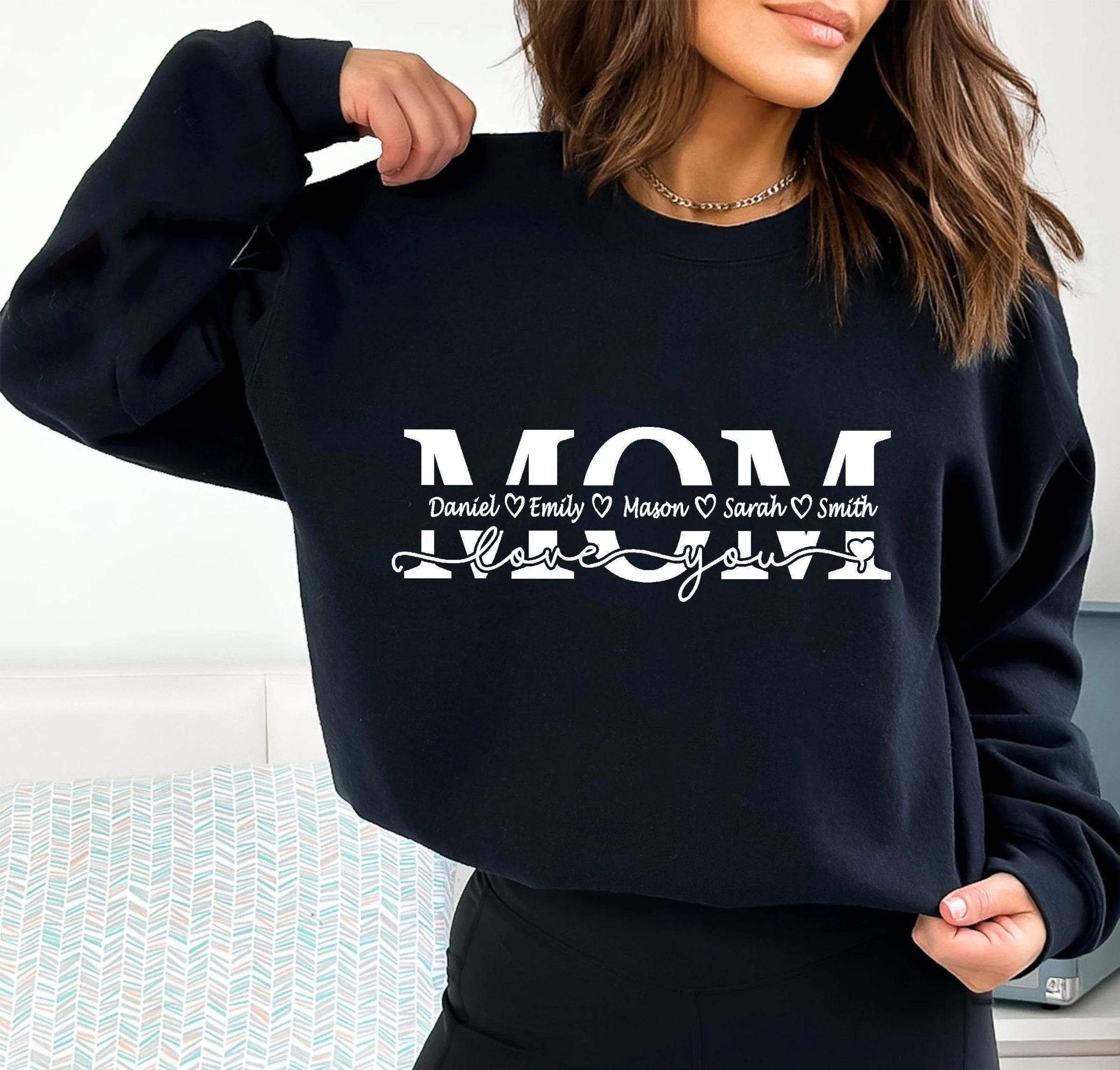 Mother's Day Gift, Mom Kids Split Name Frame, Mom Cut File, Mom Outline, Vector MOM