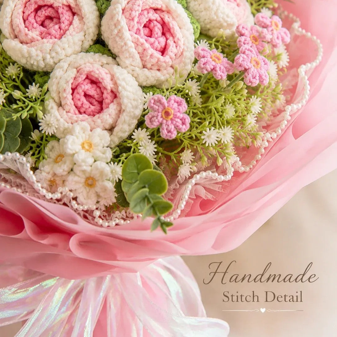 Oversized Blush & White Rose Crochet Bouquet – Handmade Forever Flowers for Couples, Gift Boxed