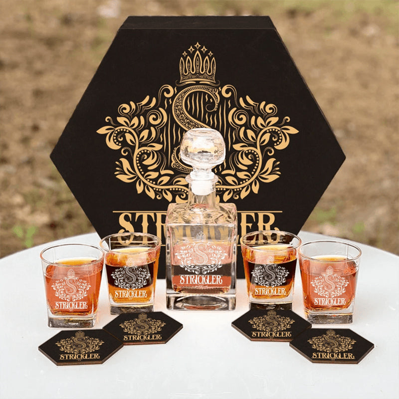 STRICKLER - WHISKEY SET (Wooden box + Decanter + 4 Glasses + 4 Coasters)