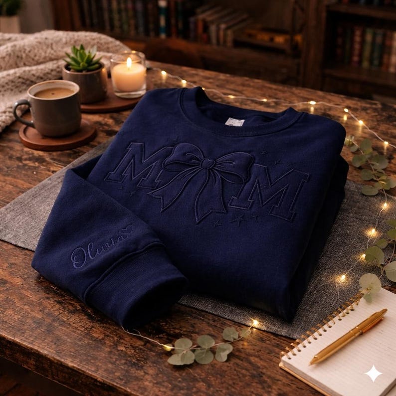Custom Embroidered Mom Sweatshirt, Personalized Name Bow Crewneck, Mother’s Day Mama Sweater