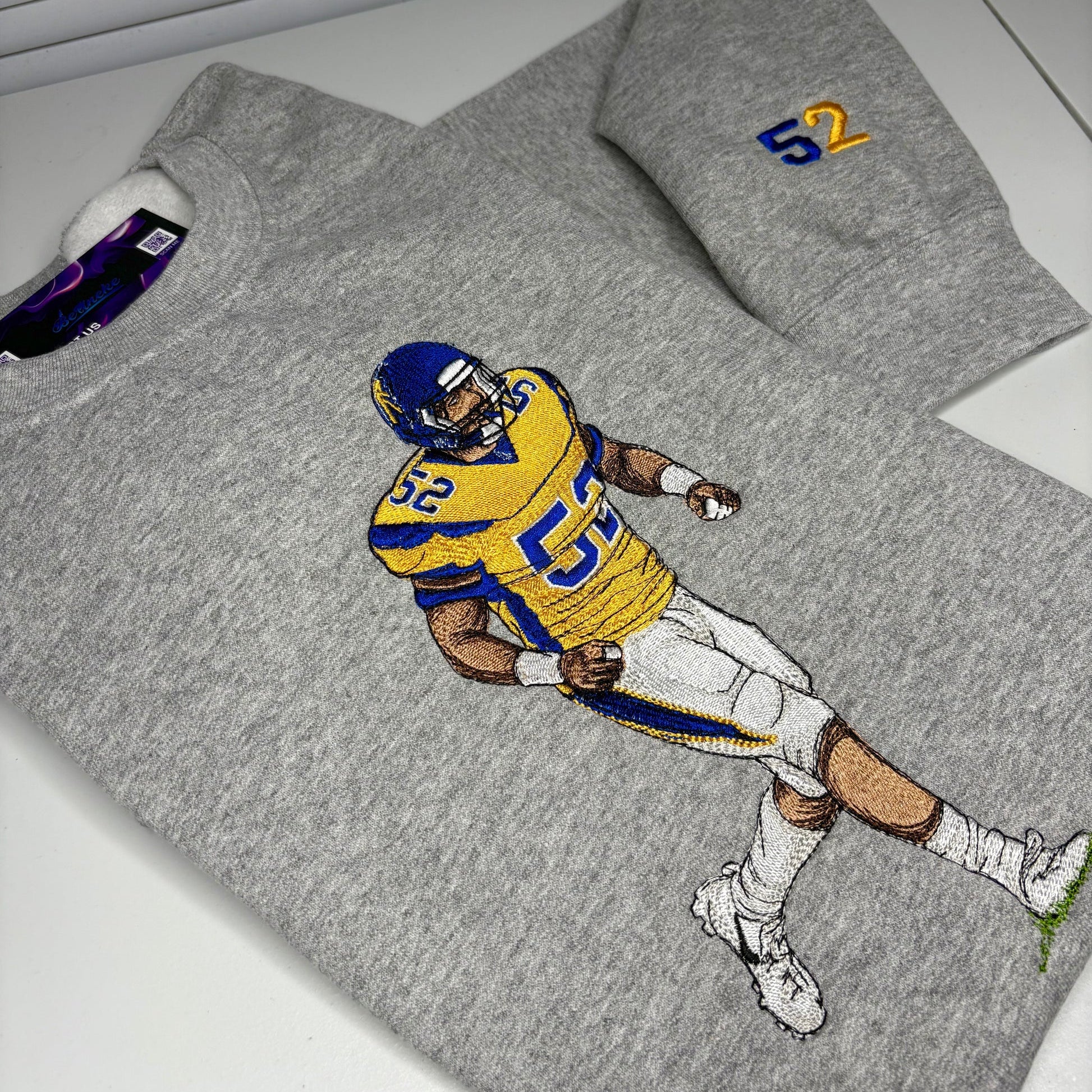 Custom Family Portrait Full Color Embroidered Sweatshirt(with facial details)Best Gifts to Family