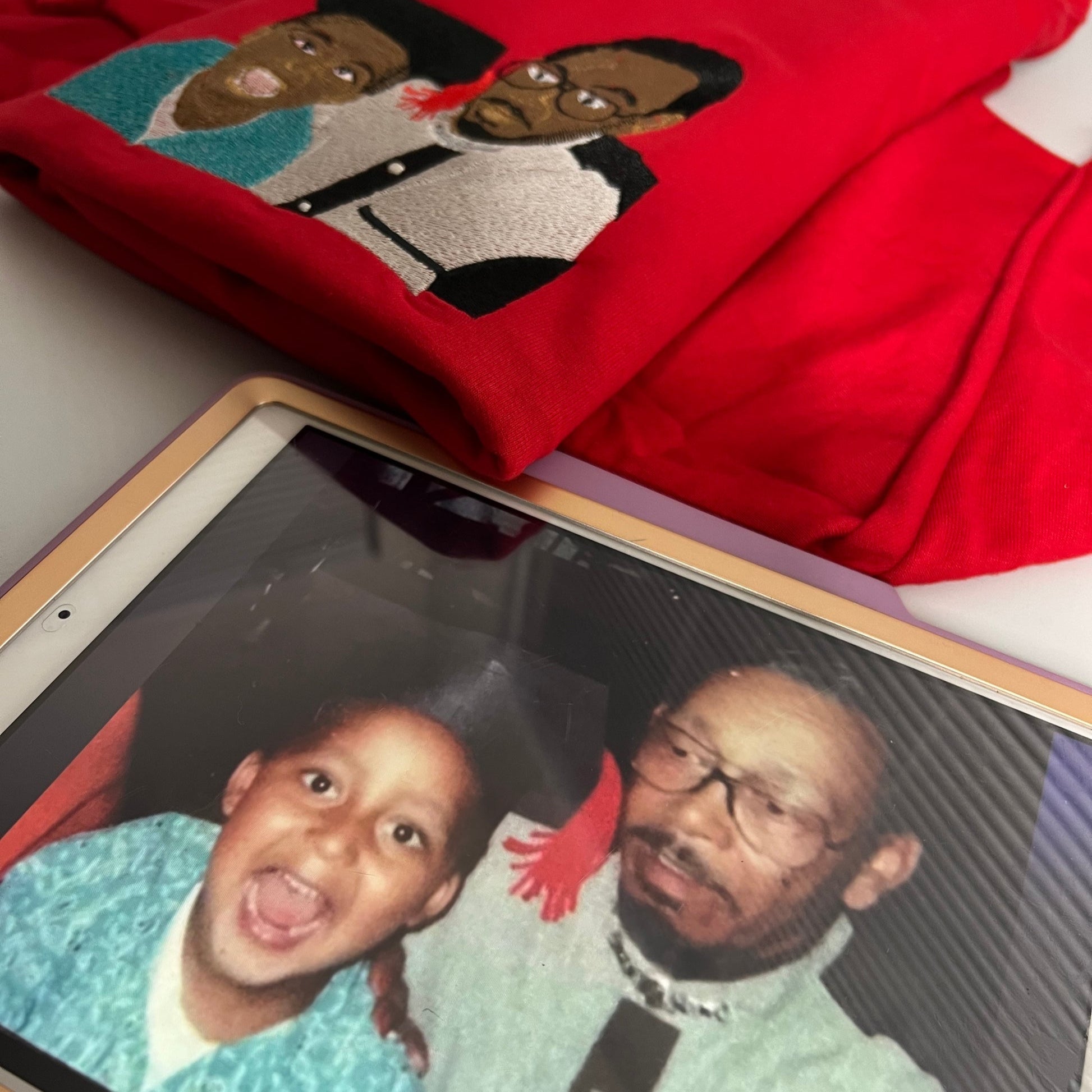 Custom Family Portrait Full Color Embroidered Sweatshirt(with facial details)Best Gifts to Family