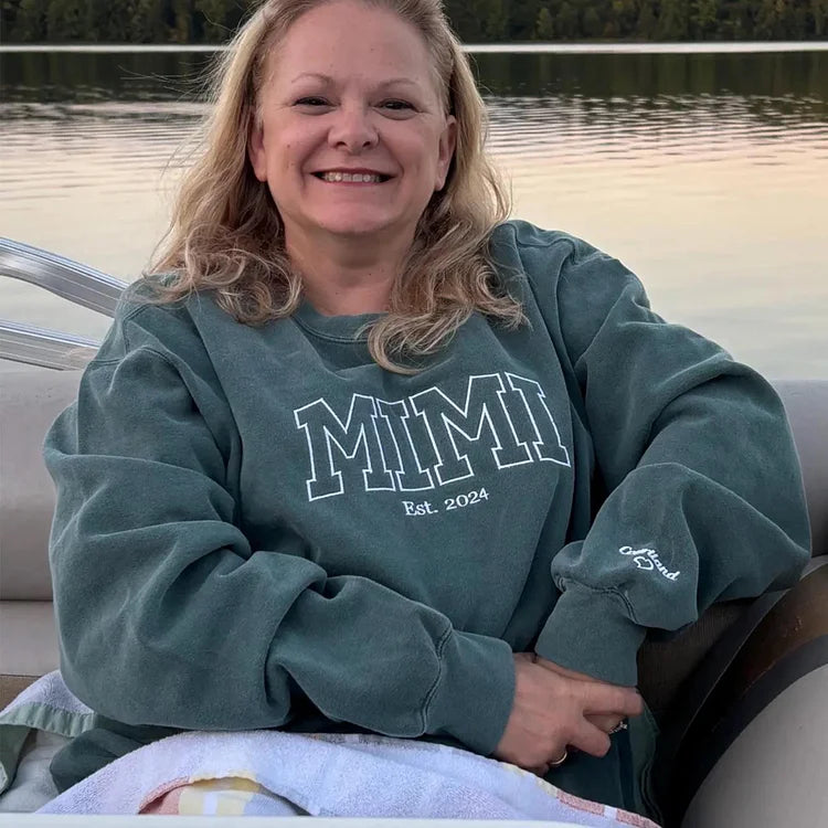 Custom Mom Embroidered Sweatshirt With Child's Name On The Sleeve Mother's Day Gift For Mom From Daughter
