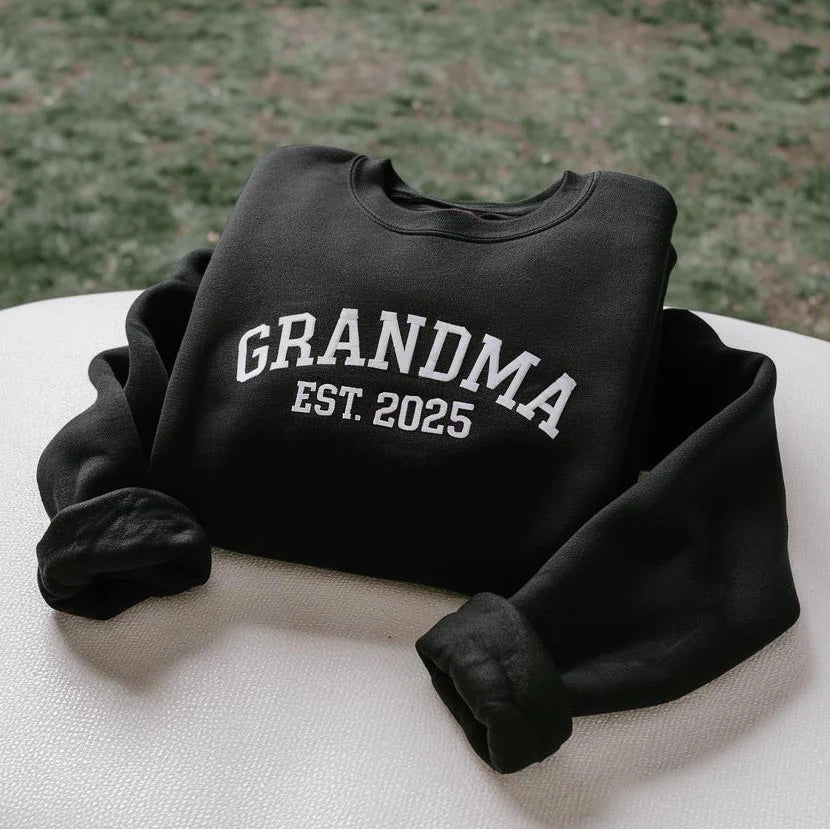Personalized Mama Sweatshirt With Kid Names On Sleeve, Mothers Day Gift, Birthday Gift For Mom