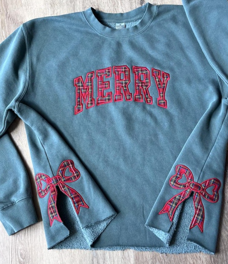 Trendy Merry Side Bow Cut-Out Sweatshirt - Cozy Plaid Christmas Pullover For Women