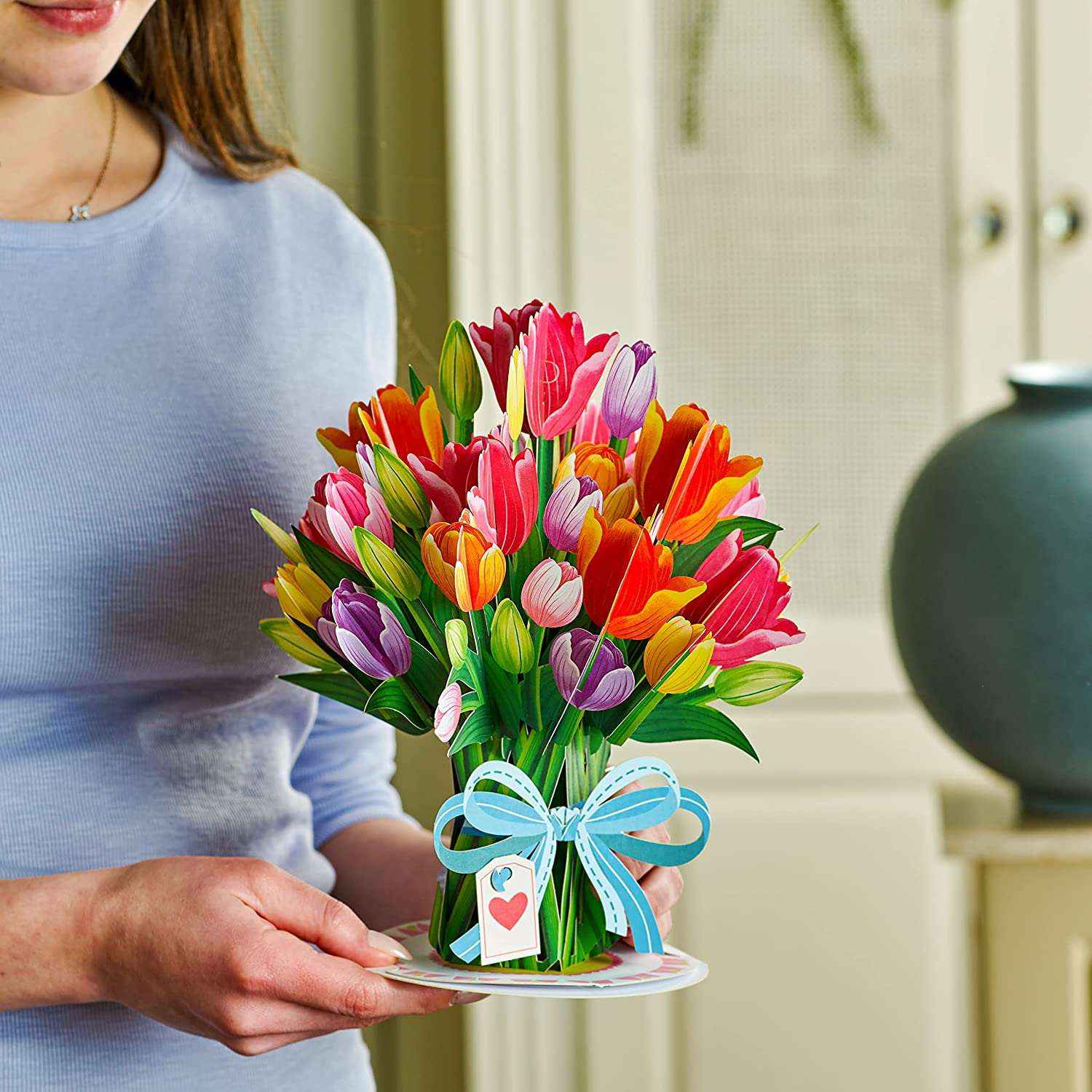 Tulip Flower Pop Up Card with Detachable Paper Flower Bouquet