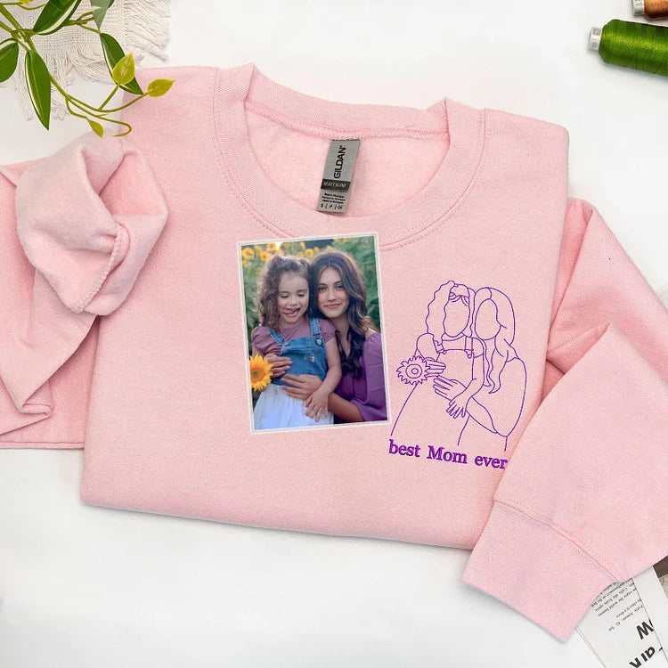 Mom Sweatshirt from Photo ,Custom Embroidered Mama Sweatshirt with Mama Portrait From Photo ,Mom and Son T-Shirt