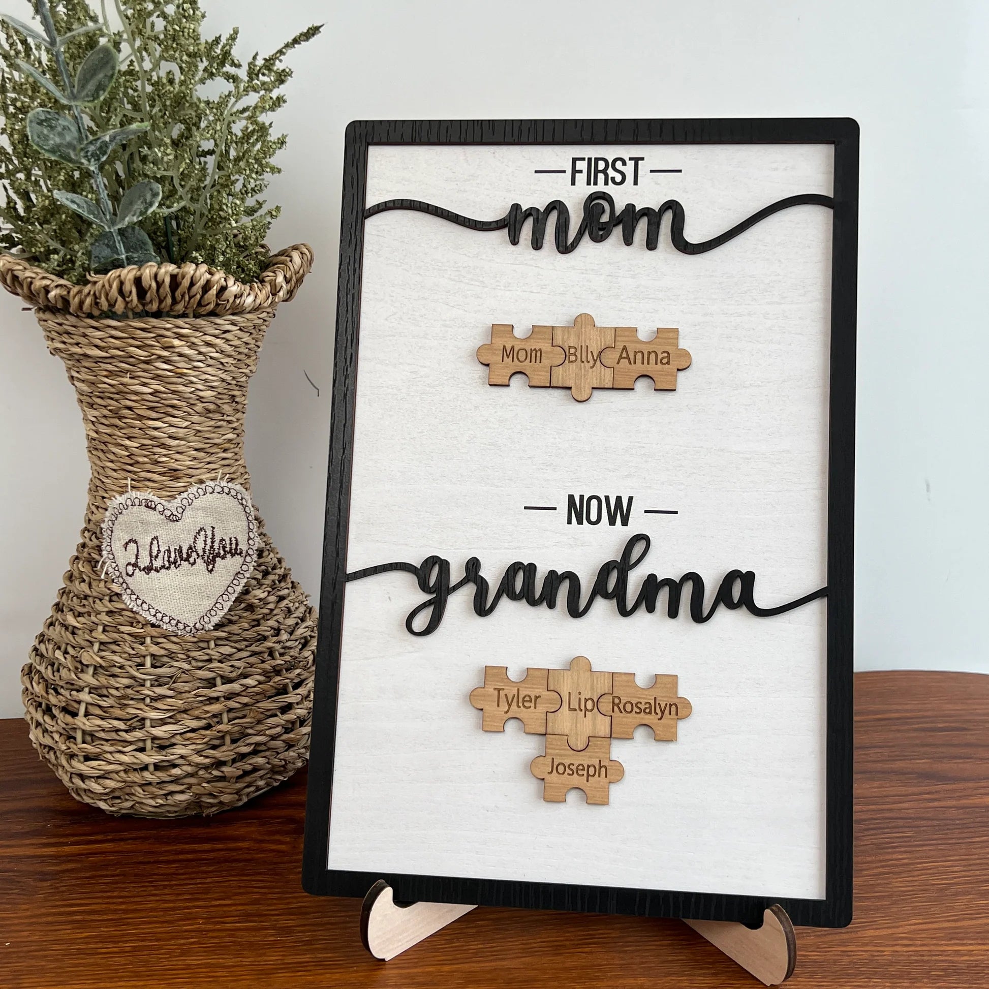 "First mom Now grandma" Puzzles Pieces Name Sign Personalized Mother's Day Gift