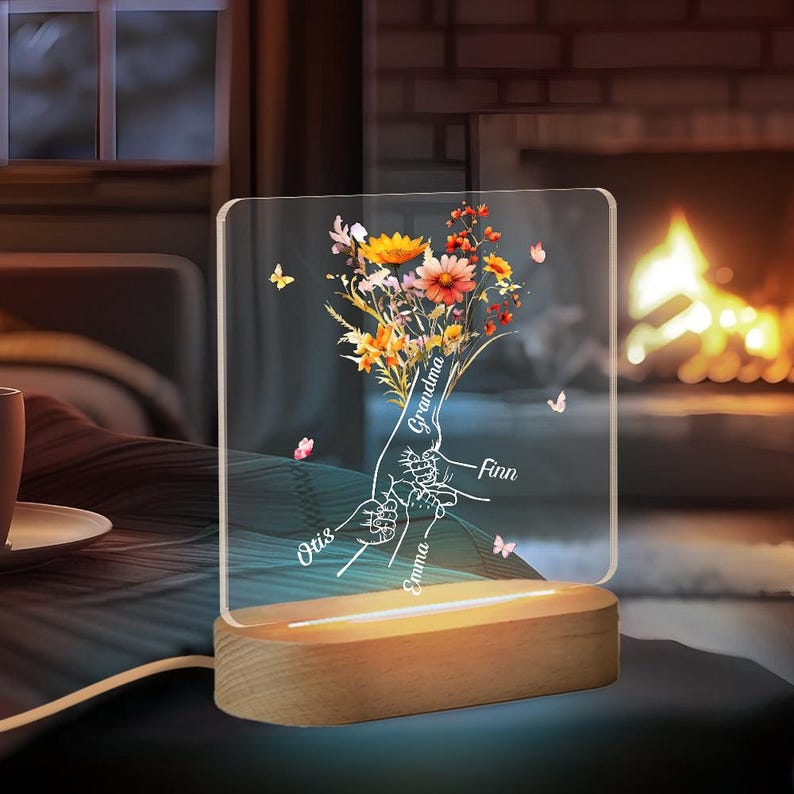 Custom Grandma/Mother Holding Hands LED Night Light,Mother's Day Gift