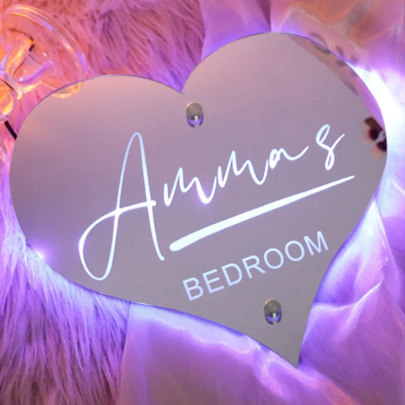 Personalised Name Heart-shaped Mirror Sign Custom illuminated Light-Up Bedroom Sign for Couple