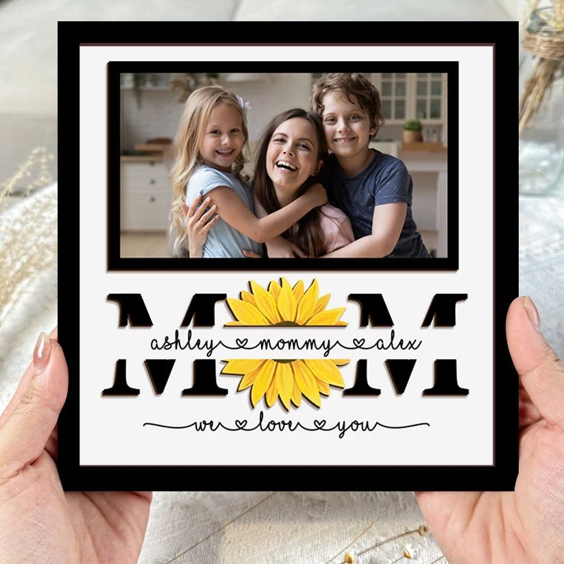 Personalized Family Photo Wooden Sign, Mom Flower Sign, Custom Kid Names Sign