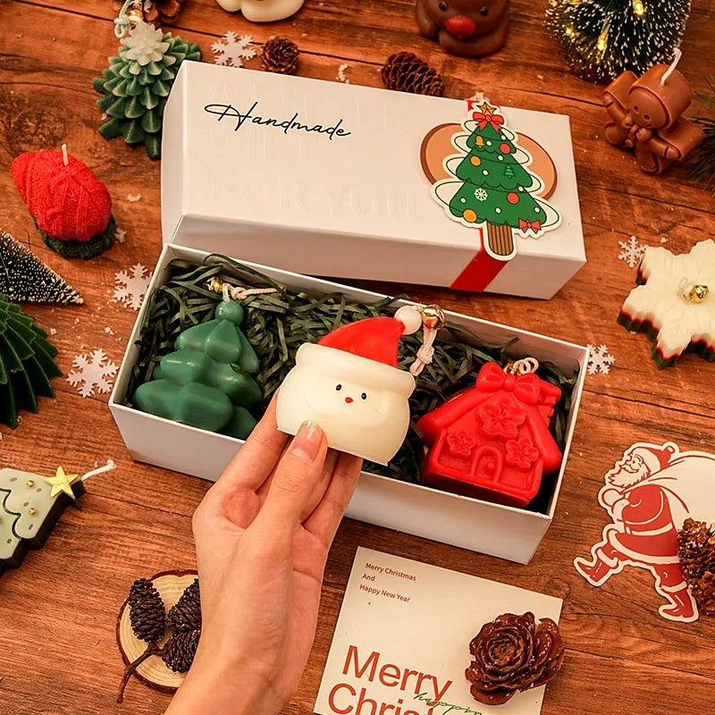 Creative Handmade Christmas Candles — Tree & Reindeer Shapes, Scented Aromatherapy Gift for the Holidays