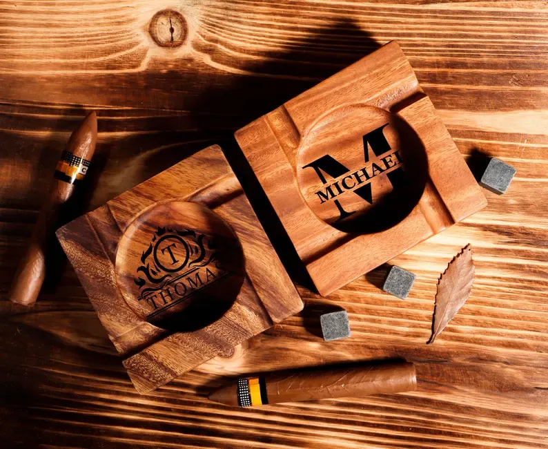 Personalized Engraved Walnut Cigar Ashtray & Holder - Custom Gift for Husband, Father, Men