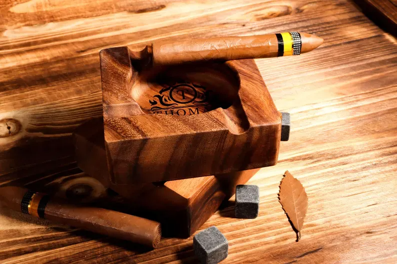 Personalized Engraved Walnut Cigar Ashtray & Holder - Custom Gift for Husband, Father, Men