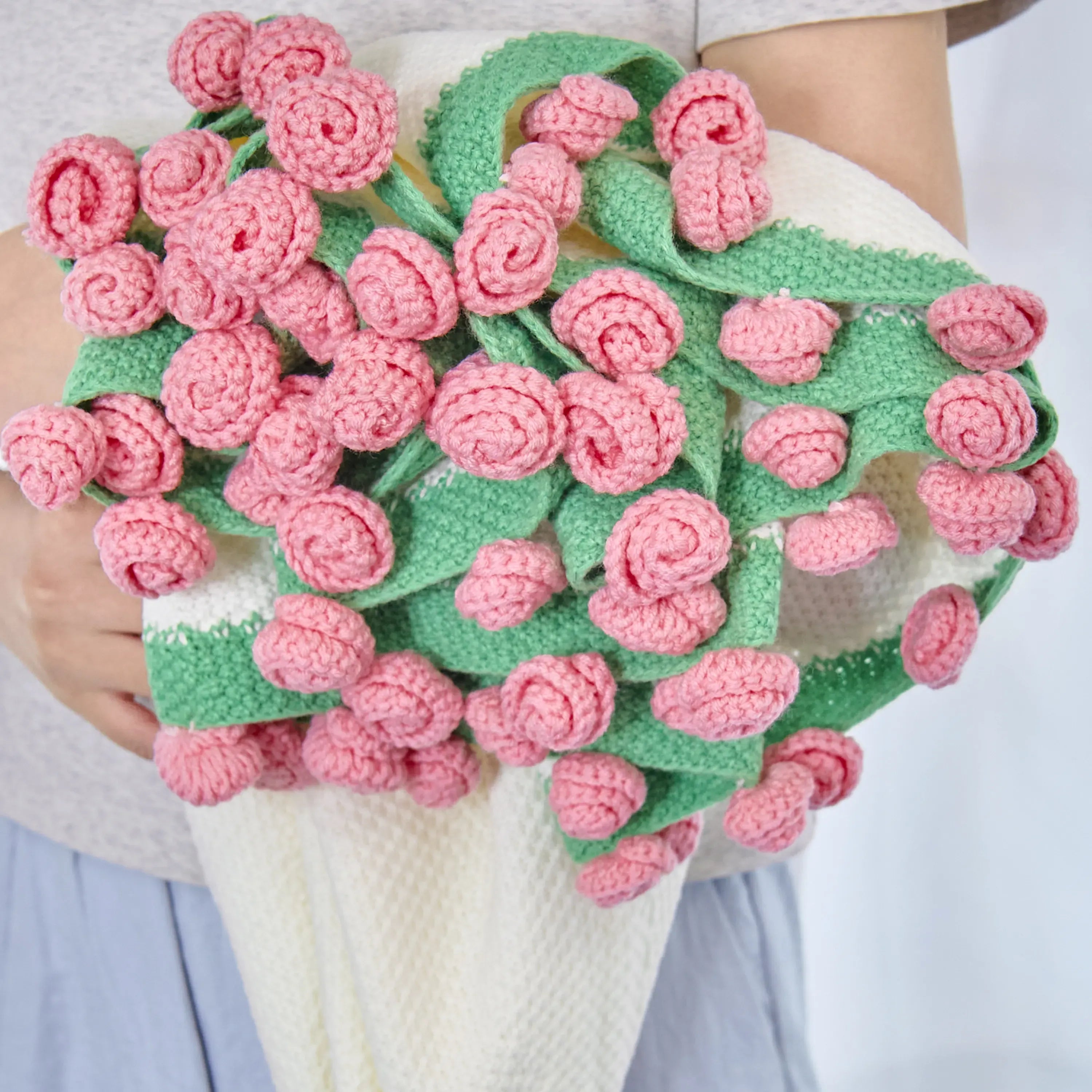 Rose Crochet Flower Blanket – Handmade Throw for Couples & Families