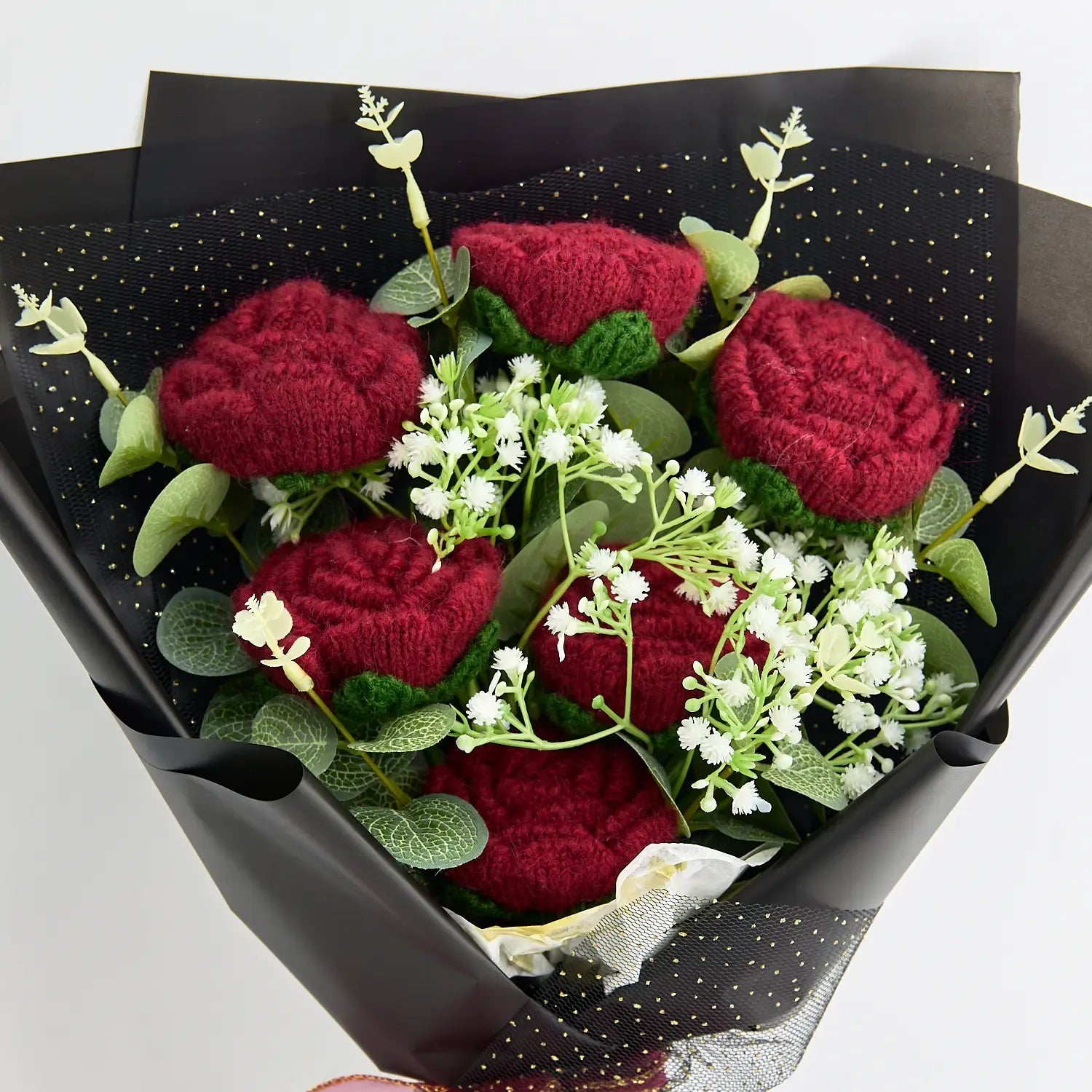 Deep Red Rose Crochet Bouquet – Handmade Forever Flowers for Couples, With Black Wrapping