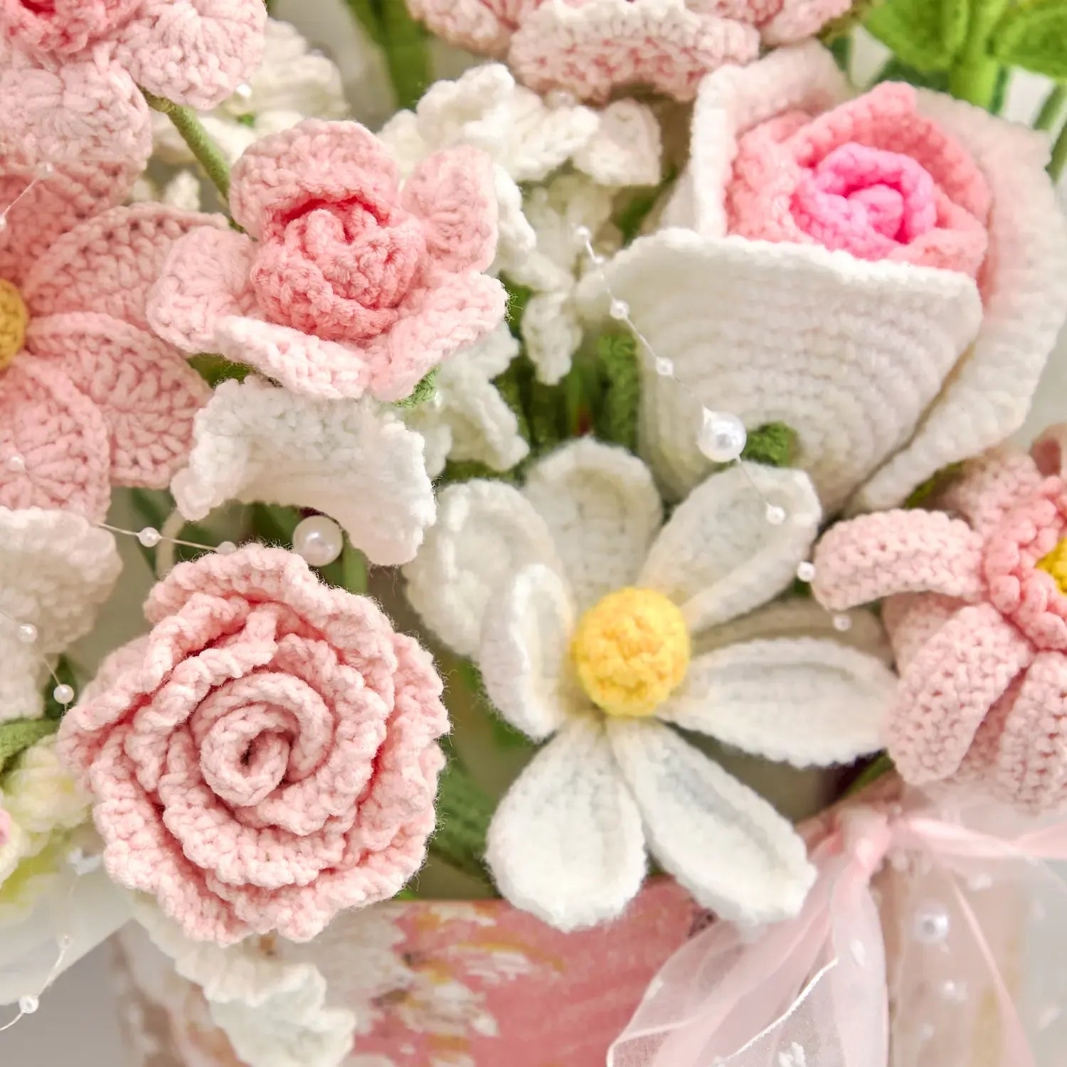 Handmade Crochet Pink & White Rose Bouquet – Never-Wilt Floral Arrangement in a Gift Box-Perfect Couple Gift