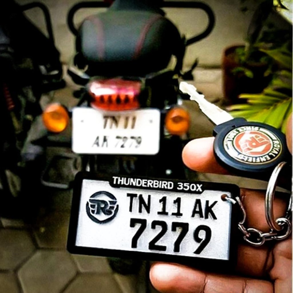 CUSTOMIZED 4D NUMBER PLATE KEYCHAIN