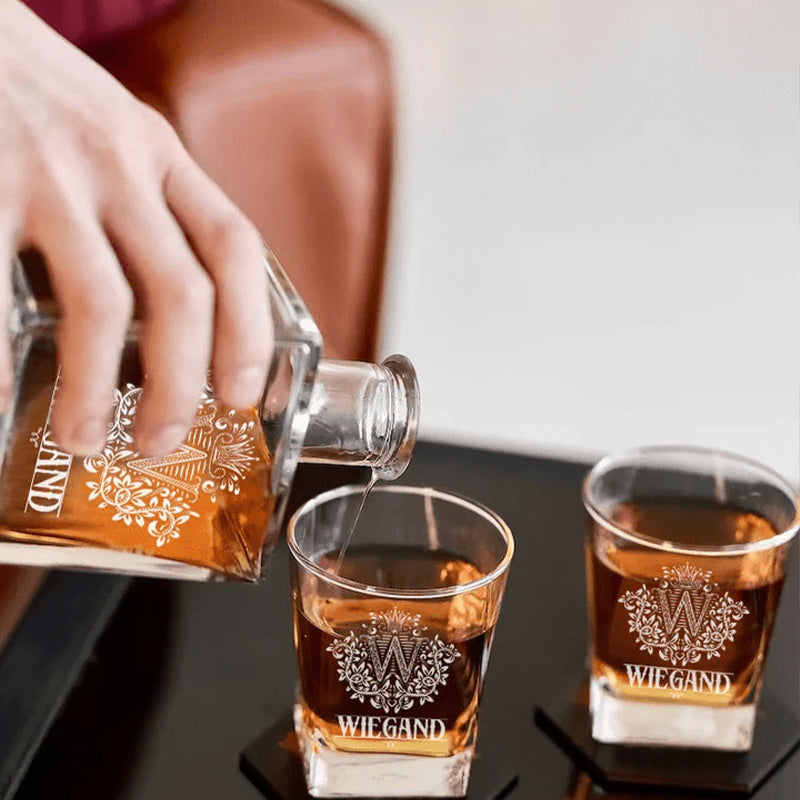 LANE - WHISKEY SET (Wooden box + Decanter + 4 Glasses + 4 Coasters)