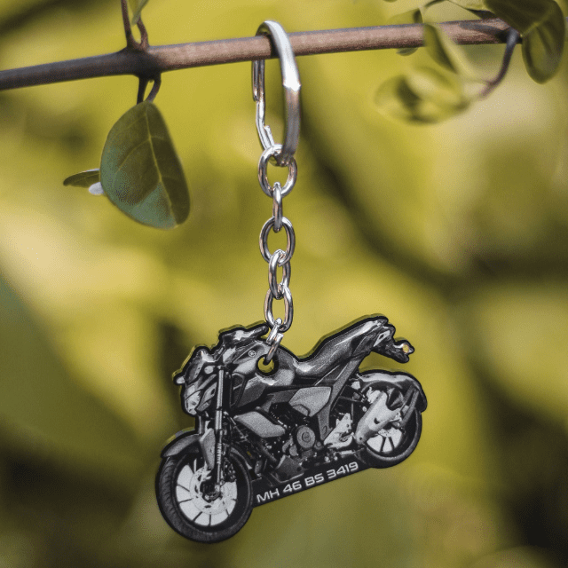 COLOURED BIKE/CAR SHAPE NUMBER PLATE KEYCHAIN